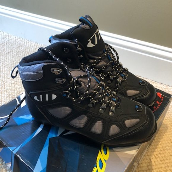 Whitewoods Cross Country Ski Boots Size 9 - Picture 3 of 6